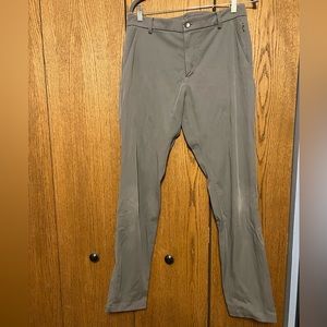 Men’s gray Lulu lemon ABC trouser